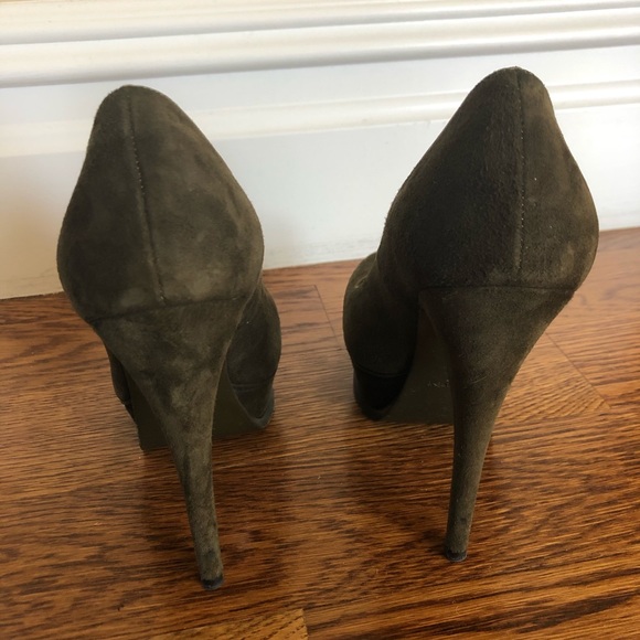 YSL Suede Platform Pumps- Size 35 - Picture 6 of 11